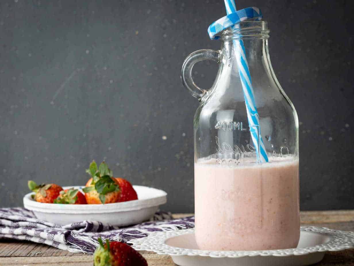 Keto Strawberry Cheesecake Milkshake