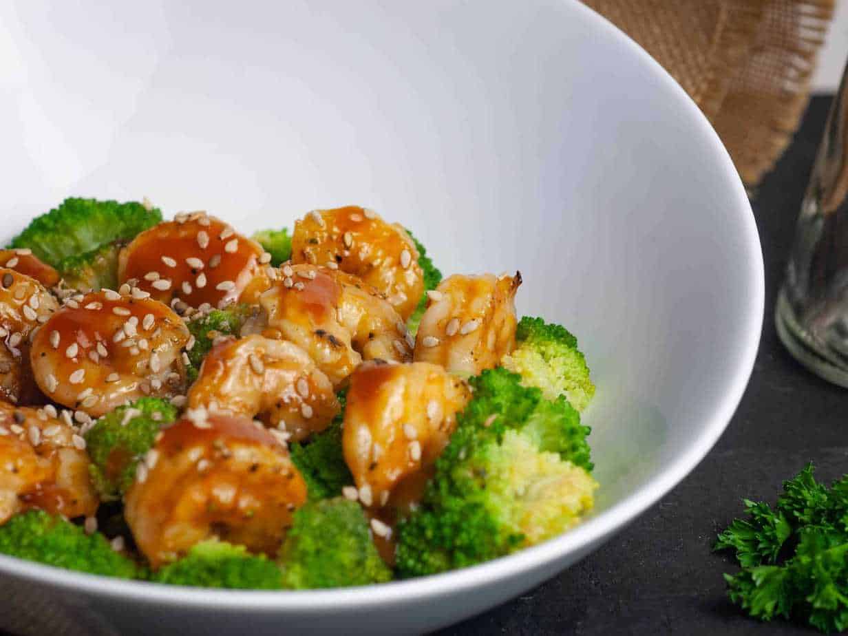 Low-Carb General Tso's Shrimp and Broccoli