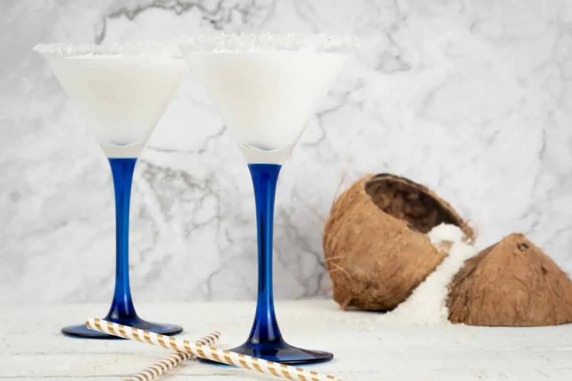 Keto Snowbank Winter Cocktail