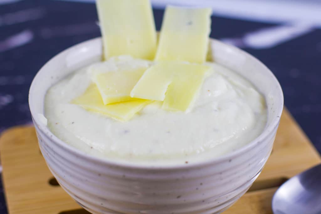 Low-Carb Sour Cream and Cheddar Mashed Cauliflower