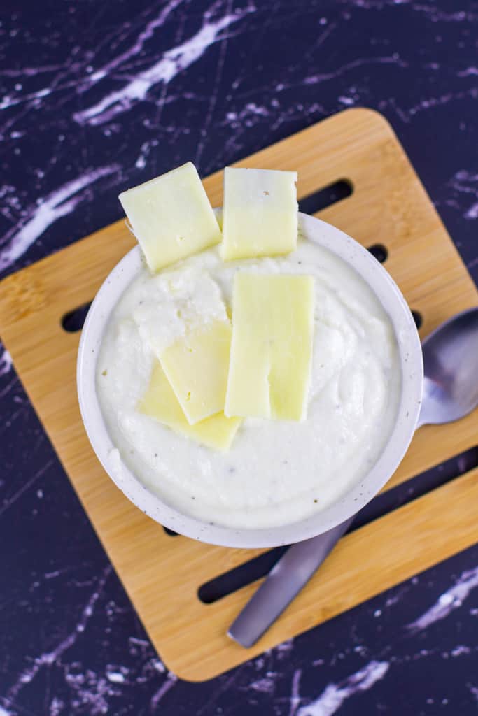 Low-Carb Sour Cream and Cheddar Mashed Cauliflower